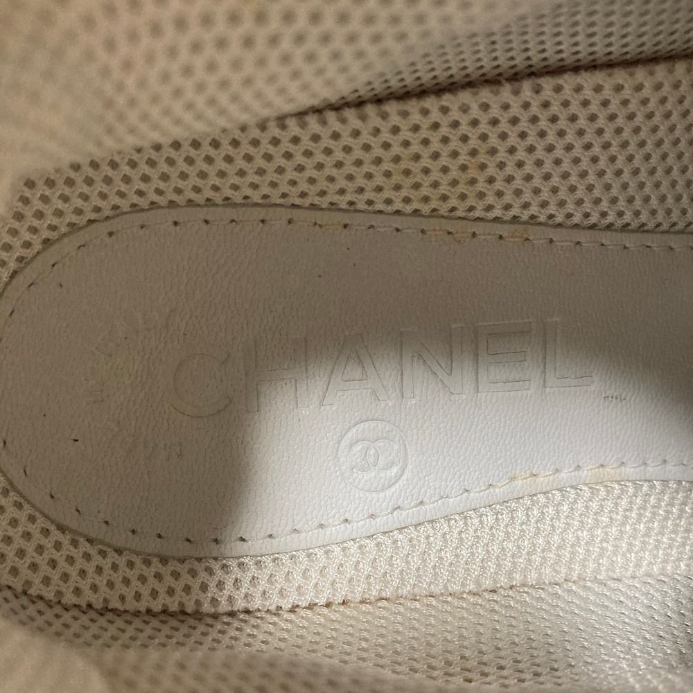 Chanel CC Logo Suede Leather Mesh Sneakers 36 Black White — view 9