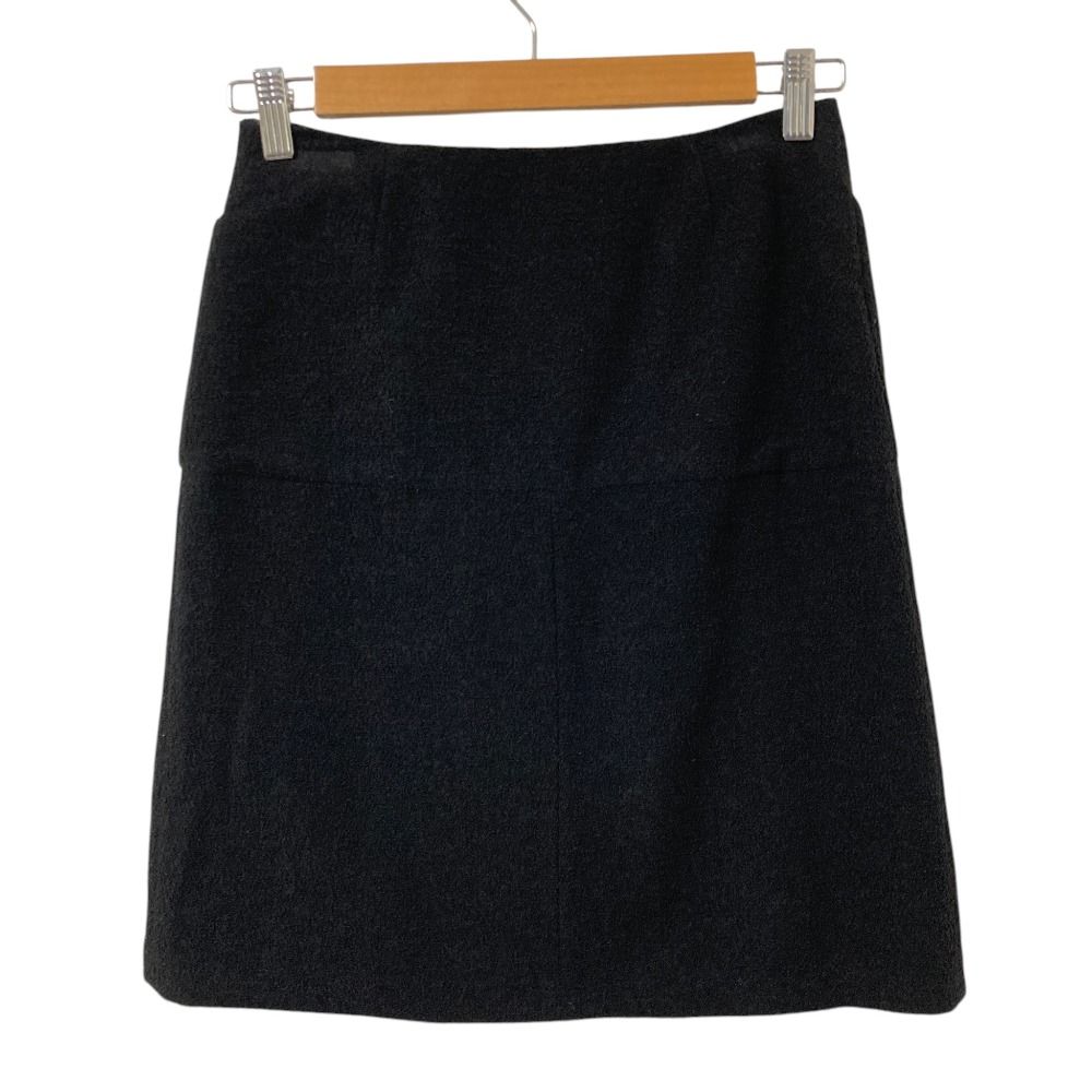 Chanel 07c CC Logo Button Tweed Skirt 34 Black — view 2