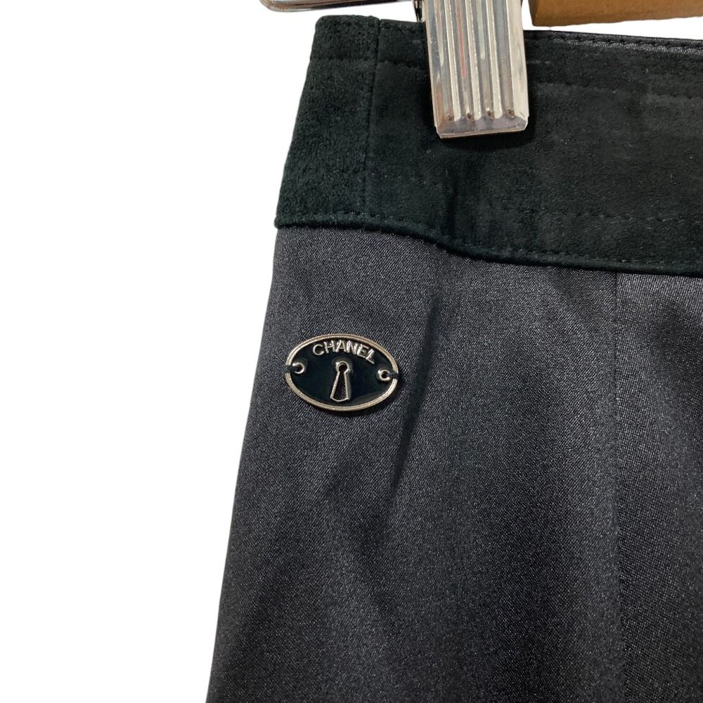 Chanel Silk Suede Skirt 36 Black — view 5