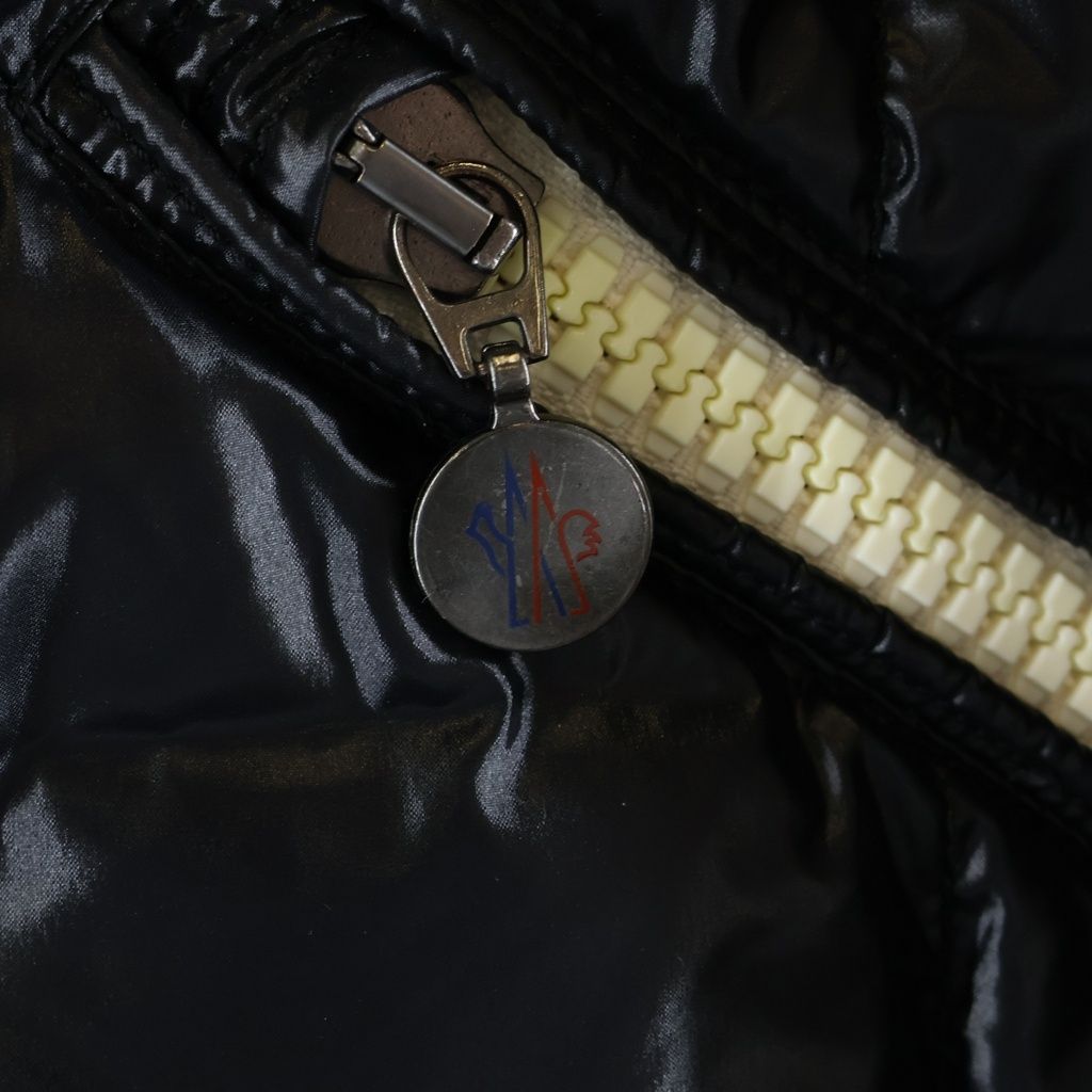 Moncler Leon Down Jacket 60 Black — view 5