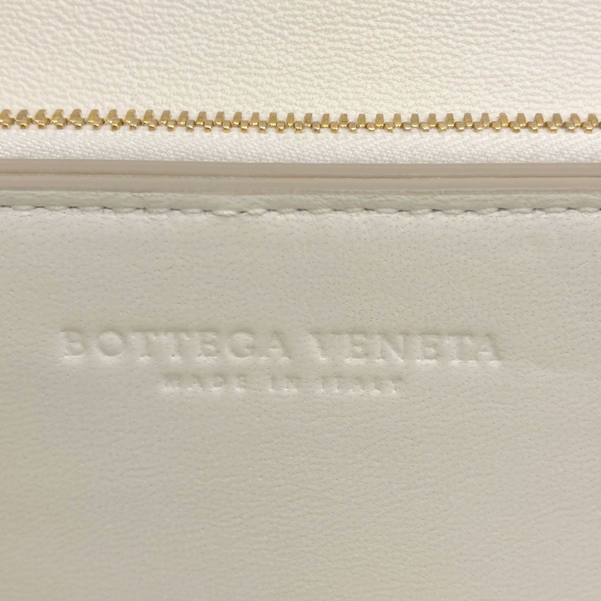 Bottega Veneta the Classic Shoulder Bag Leather — view 6