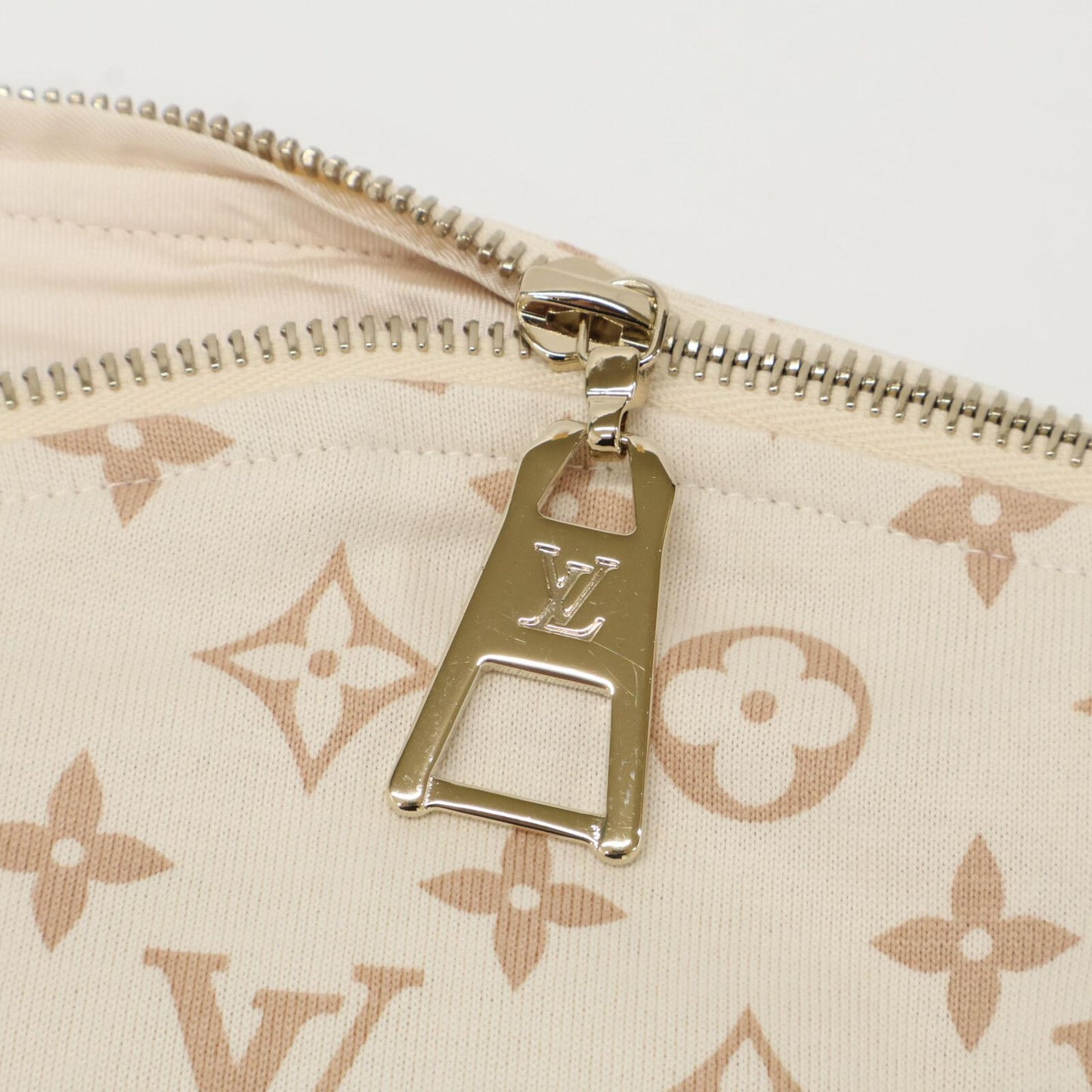 Louis Vuitton Beige Monogram Zip T-Shirt XS — view 7