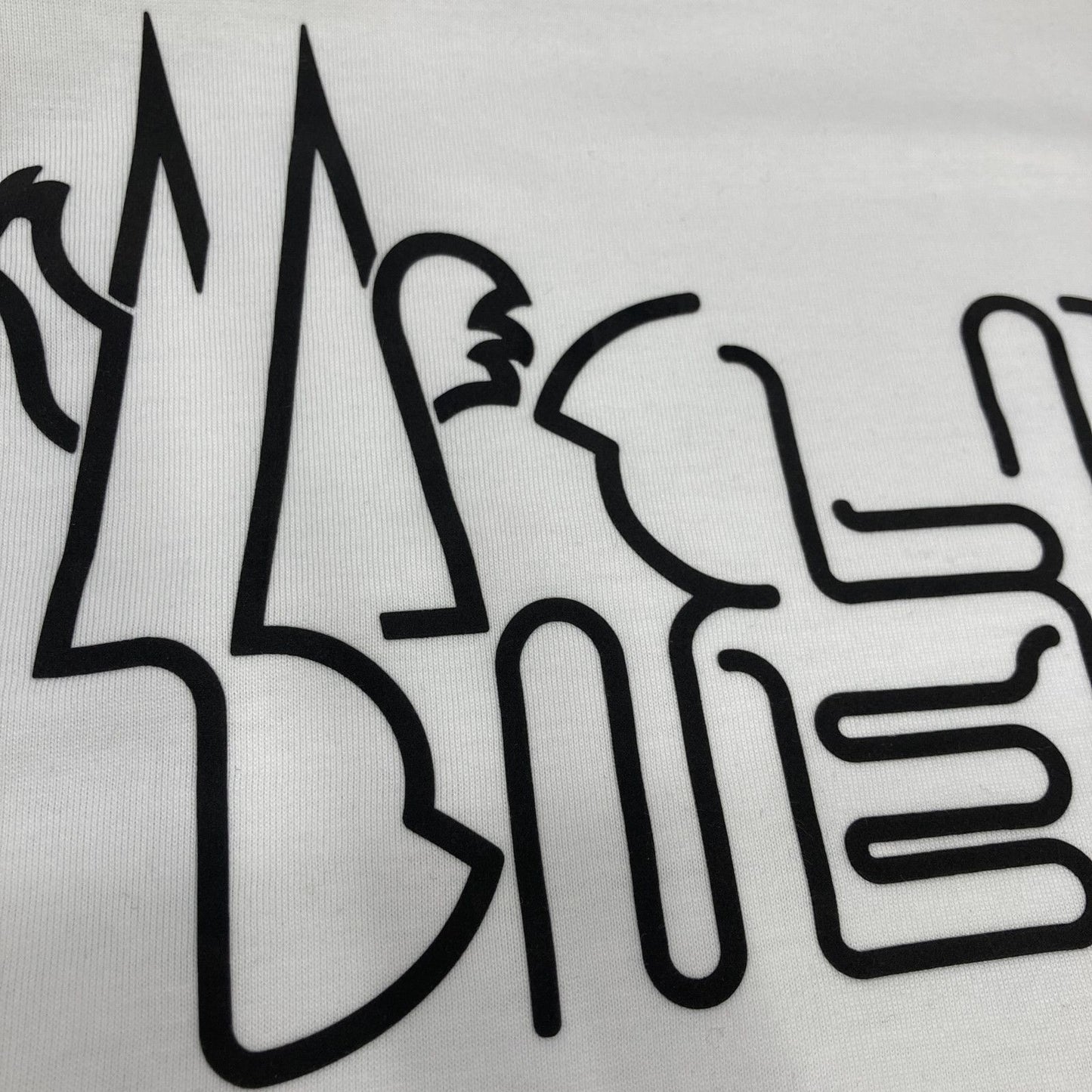 Moncler White Curved Logo S T-Shirt — view 8