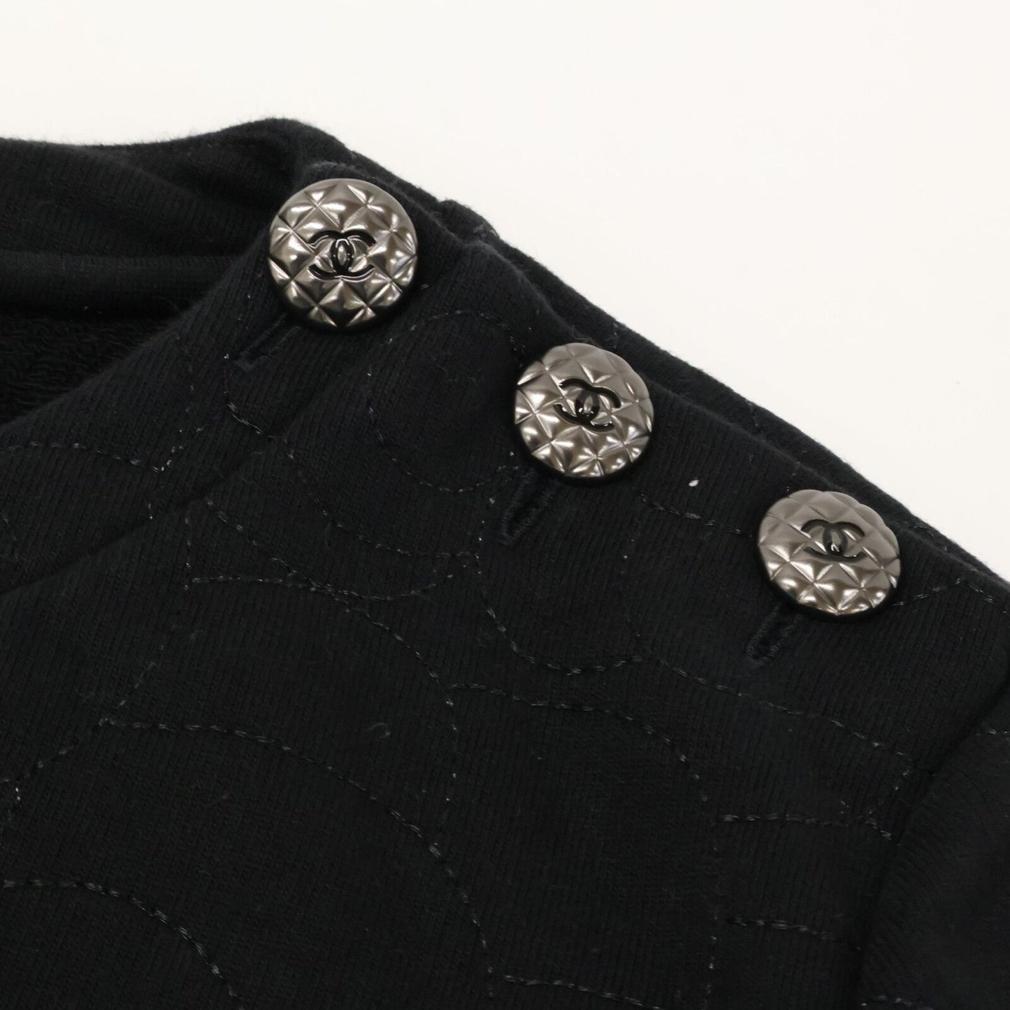 Chanel CC Logo Button Camellia Embroidery Sweatshirt Shirt 40 — view 7