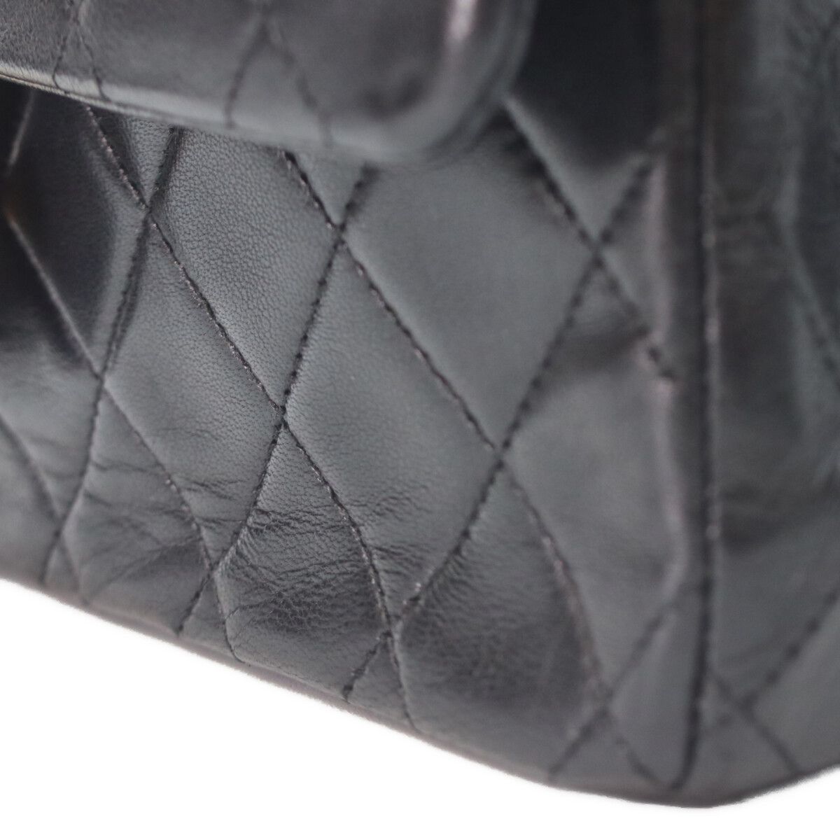 Chanel Black Lamb Gold Quilted 25 Shoulder — view 7