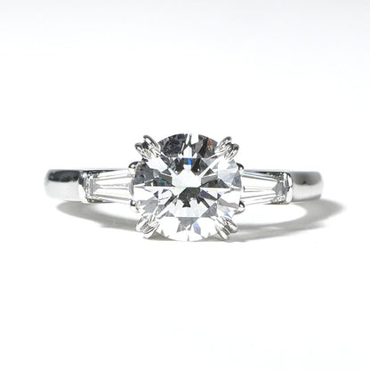Harry Winston Round Cut Classic Ring Silver Wedding Engagement