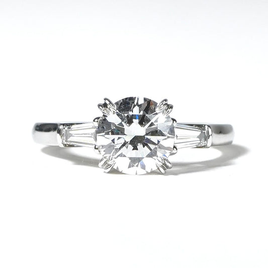 Harry Winston Round Cut Classic Ring Silver Wedding Engagement
