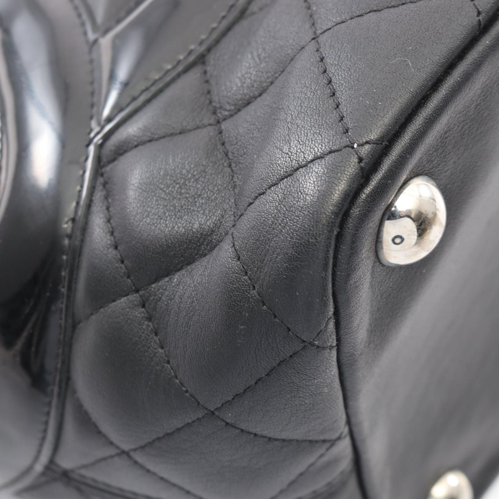 Chanel Tote Cambon Line Large Black Enamel Leather Patent — view 7