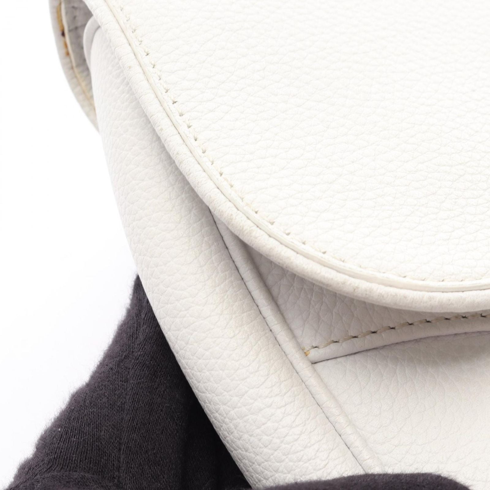 Dior Waist Bag White Leather — view 9