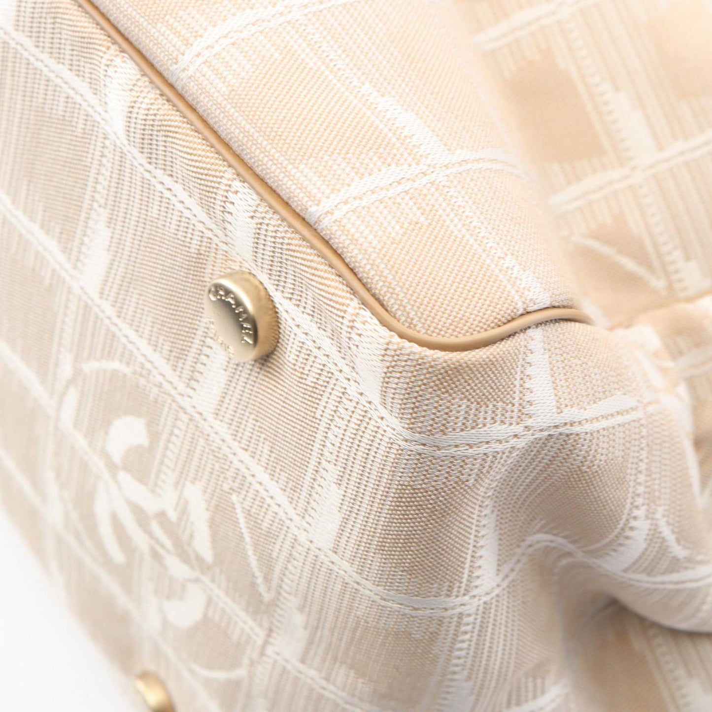 Chanel Tote New Travel Line MM Beige Leather New MM — view 7