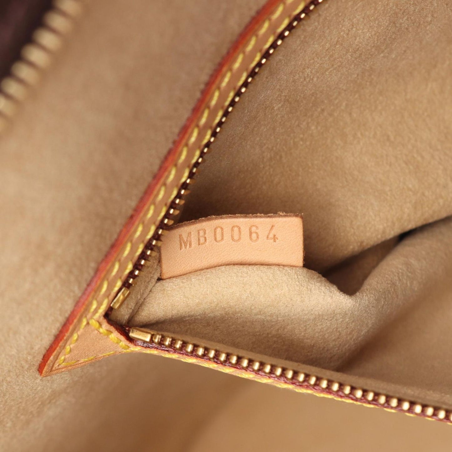Louis Vuitton Shoulder Bag Babylon Monogram Canvas Leather — view 5