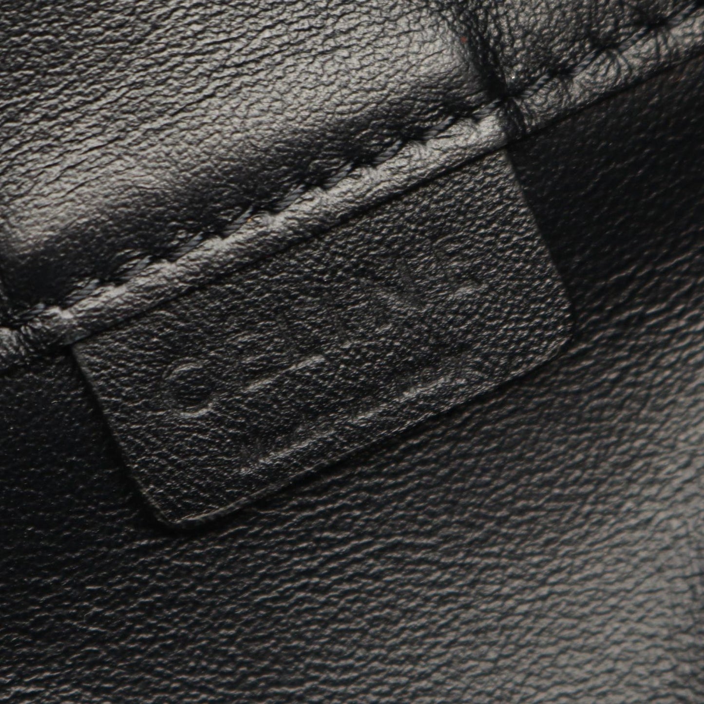 Celine Tote Vertical Cover Black Leather Horizontal — view 4