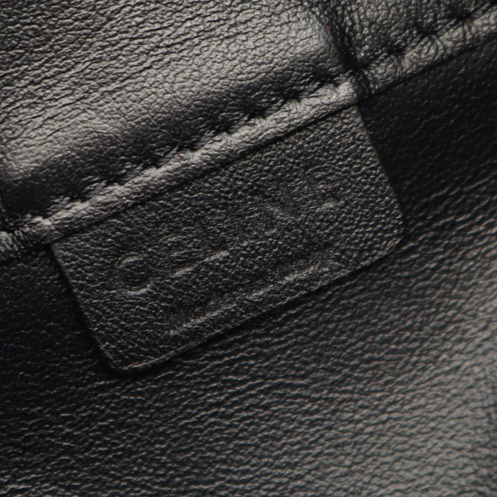 Celine Tote Vertical Cover Black Leather Horizontal — view 4