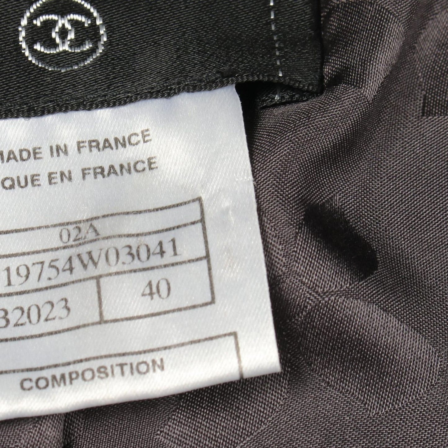 Chanel Vest CC Logo Zip Up Black Lambskin Leather — view 6