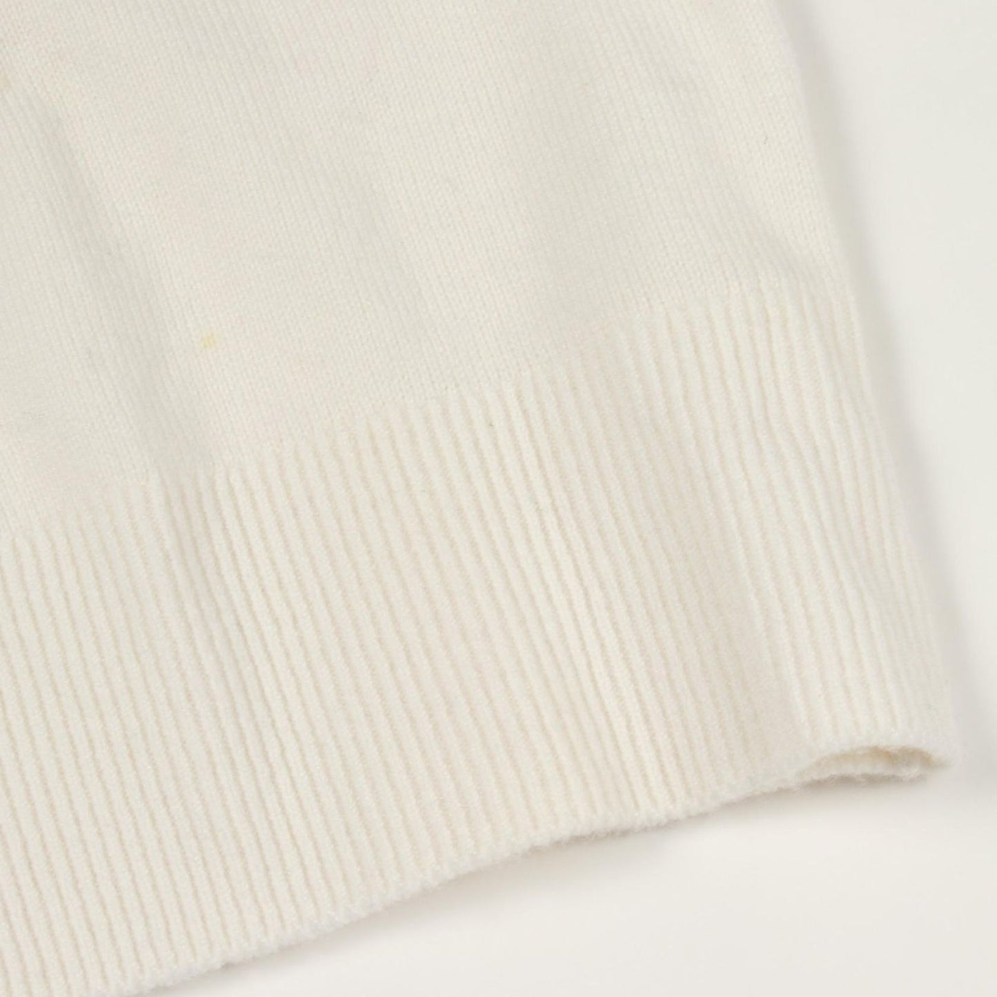 Chanel Knit la Pausa CC Logo Cashmere Sweater — view 8