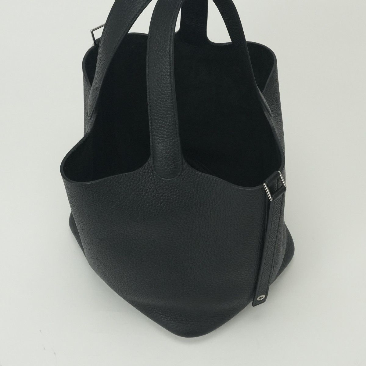 Hermes Picotin Lock MM 22 Tote Taurillon Clemence Noir Black Silver Handbag — view 8
