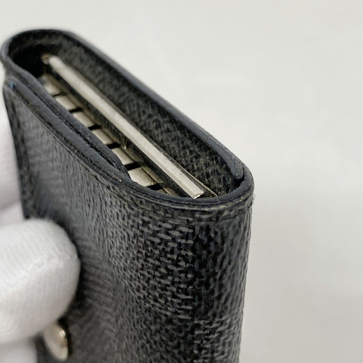 Louis Vuitton Key Case Damier Graphite Multicles 6 Black Key Holder — view 5