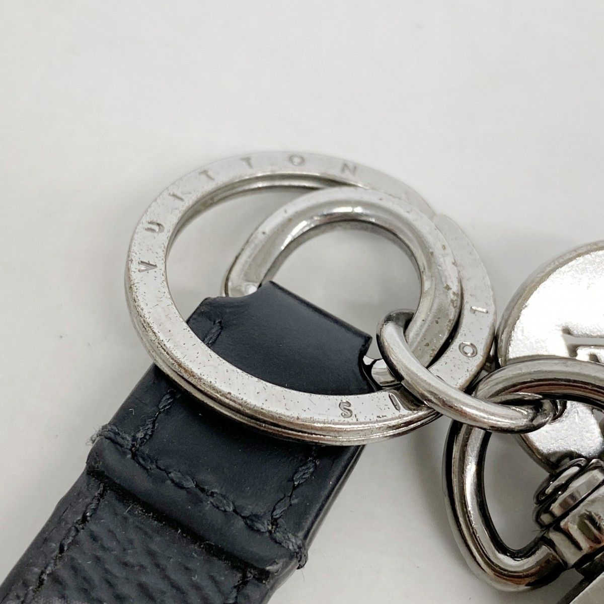 Louis Vuitton Key Holder Charm Monogram Eclipse Dragon Black — view 4