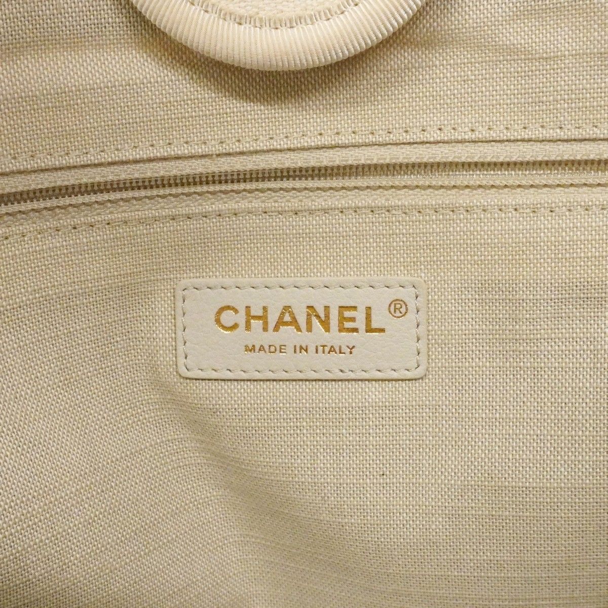 Chanel Handbag Deauville Canvas White Champagne Gold 2-Way — view 5