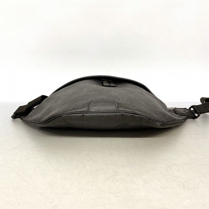 Louis Vuitton Belt Bag Monogram Shadow Discovery PM Black — view 3