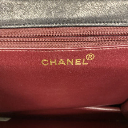 Chanel Shoulder Bag Quilted Lambskin Black Gold — view 5