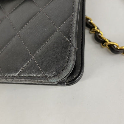 Chanel Shoulder Bag Quilted Lambskin Black Gold — view 6