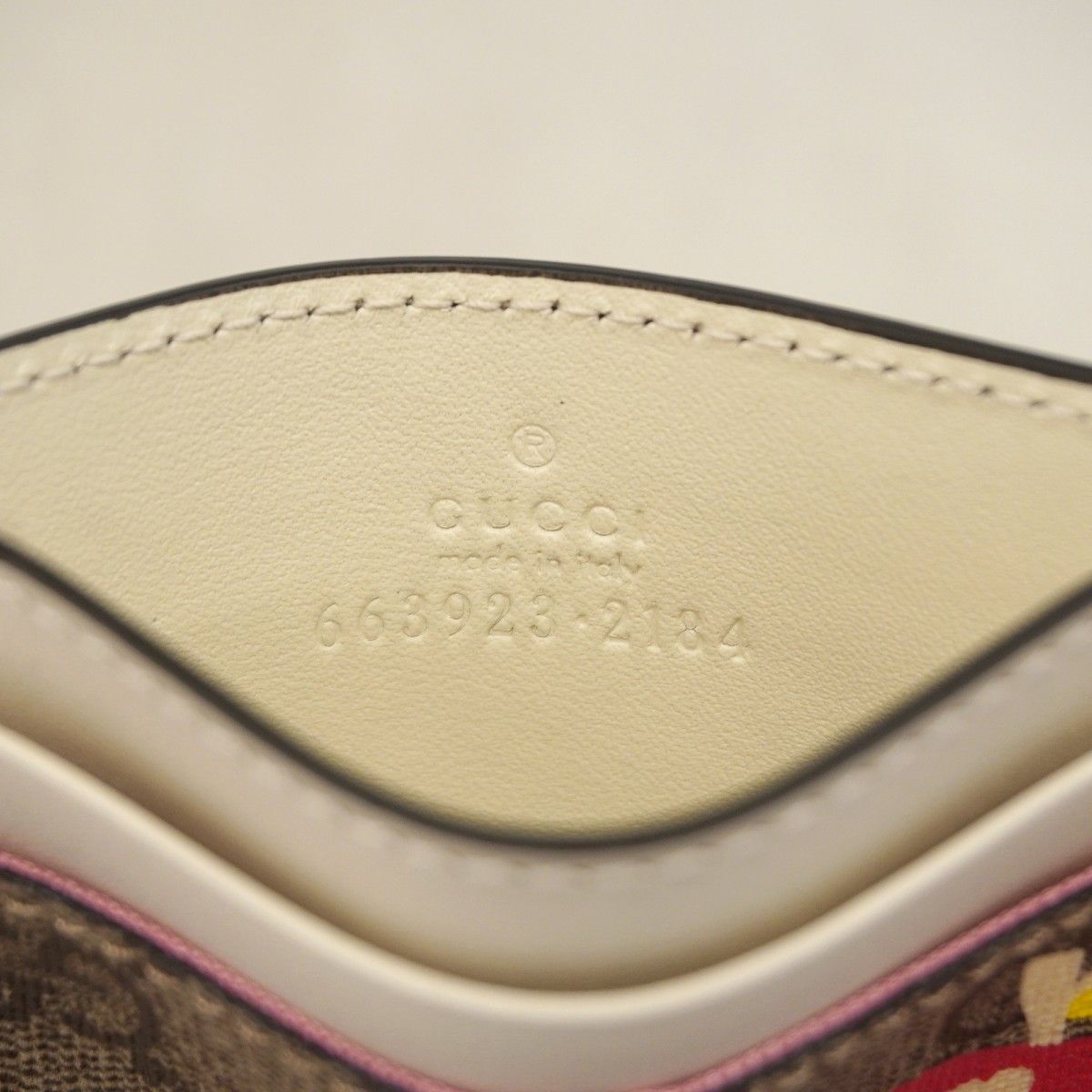 Gucci Card Case GG Canvas Abbey Brown White — view 5
