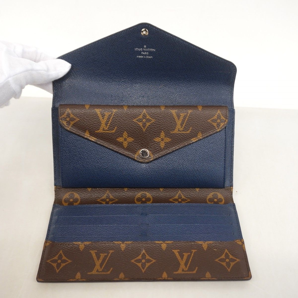 Louis Vuitton Trifold Wallet Monogram Epi Portefeuille Marie le Long Andigo Blue — view 4