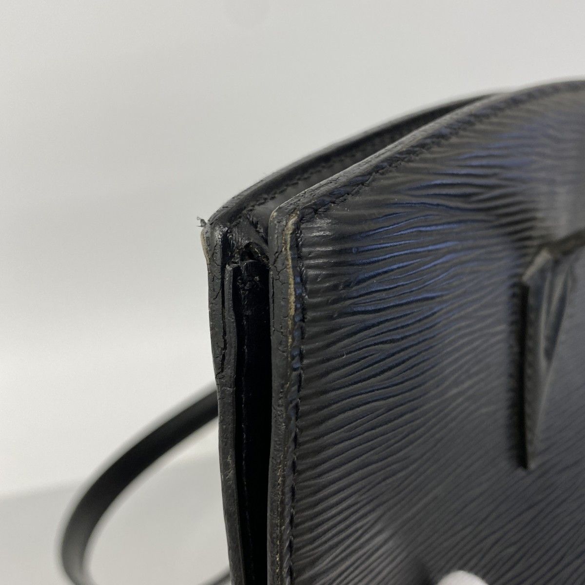 Louis Vuitton Shoulder Bag Epi Saint Jacques Shopping Noir — view 7
