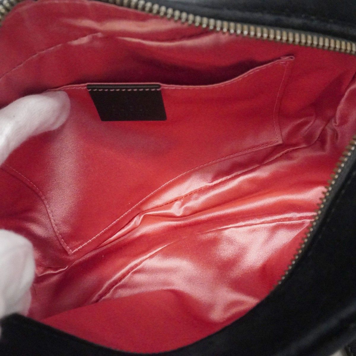 Gucci Shoulder Bag GG Marmont Suede Black Gold — view 4