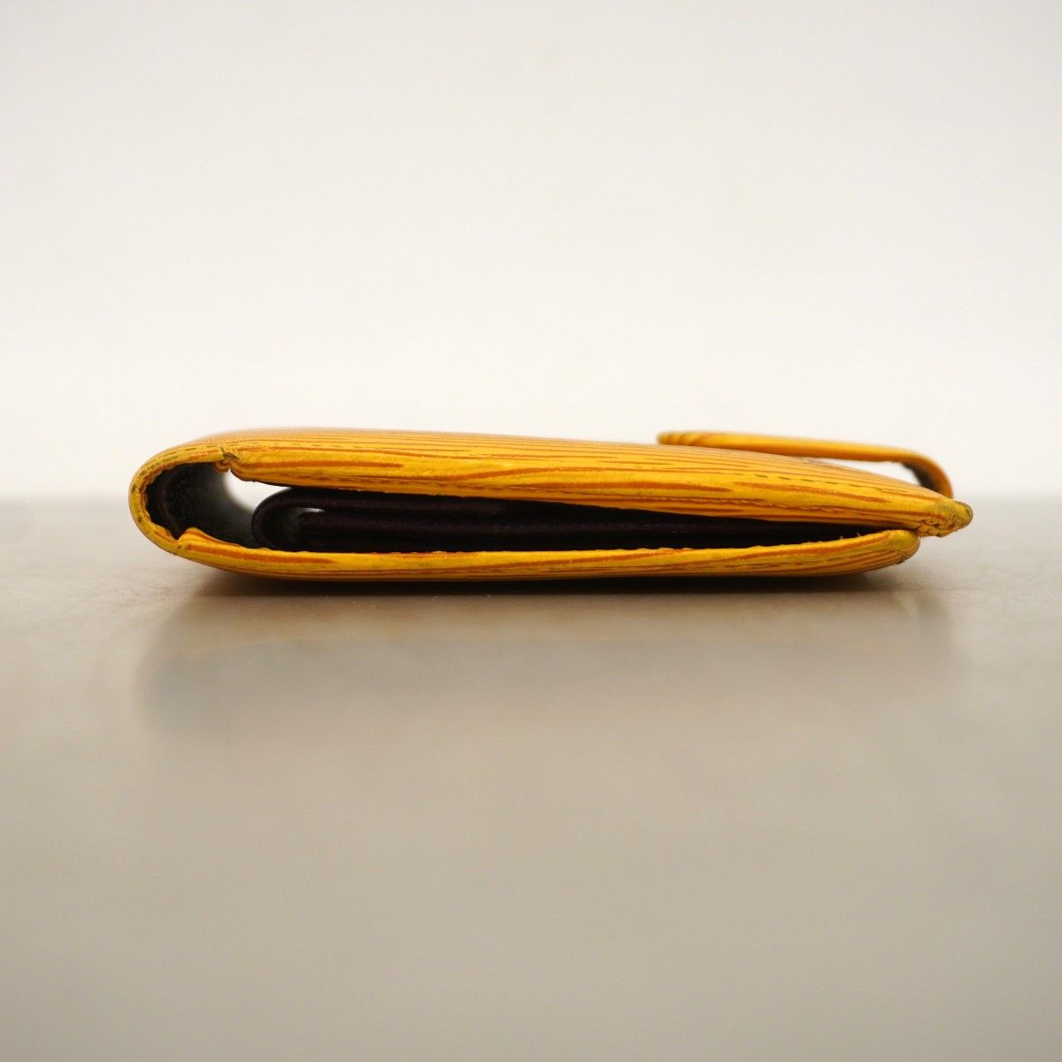 Louis Vuitton Wallet Epi Portobier Compact Jaune — view 3
