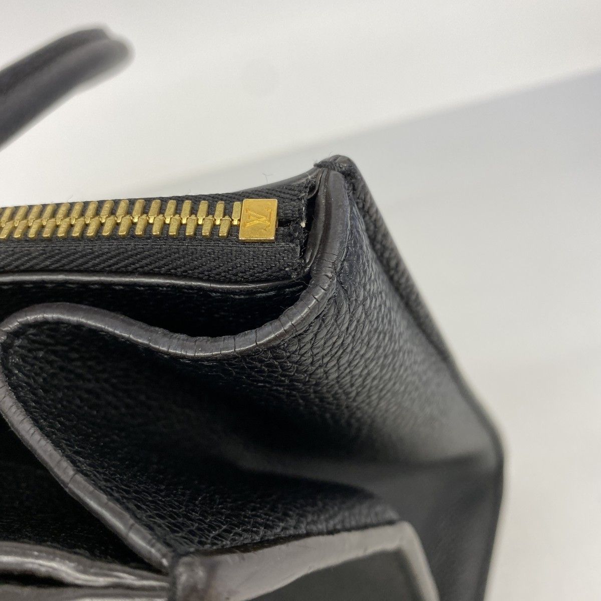 Louis Vuitton Handbag City Steamer MM Noir — view 8