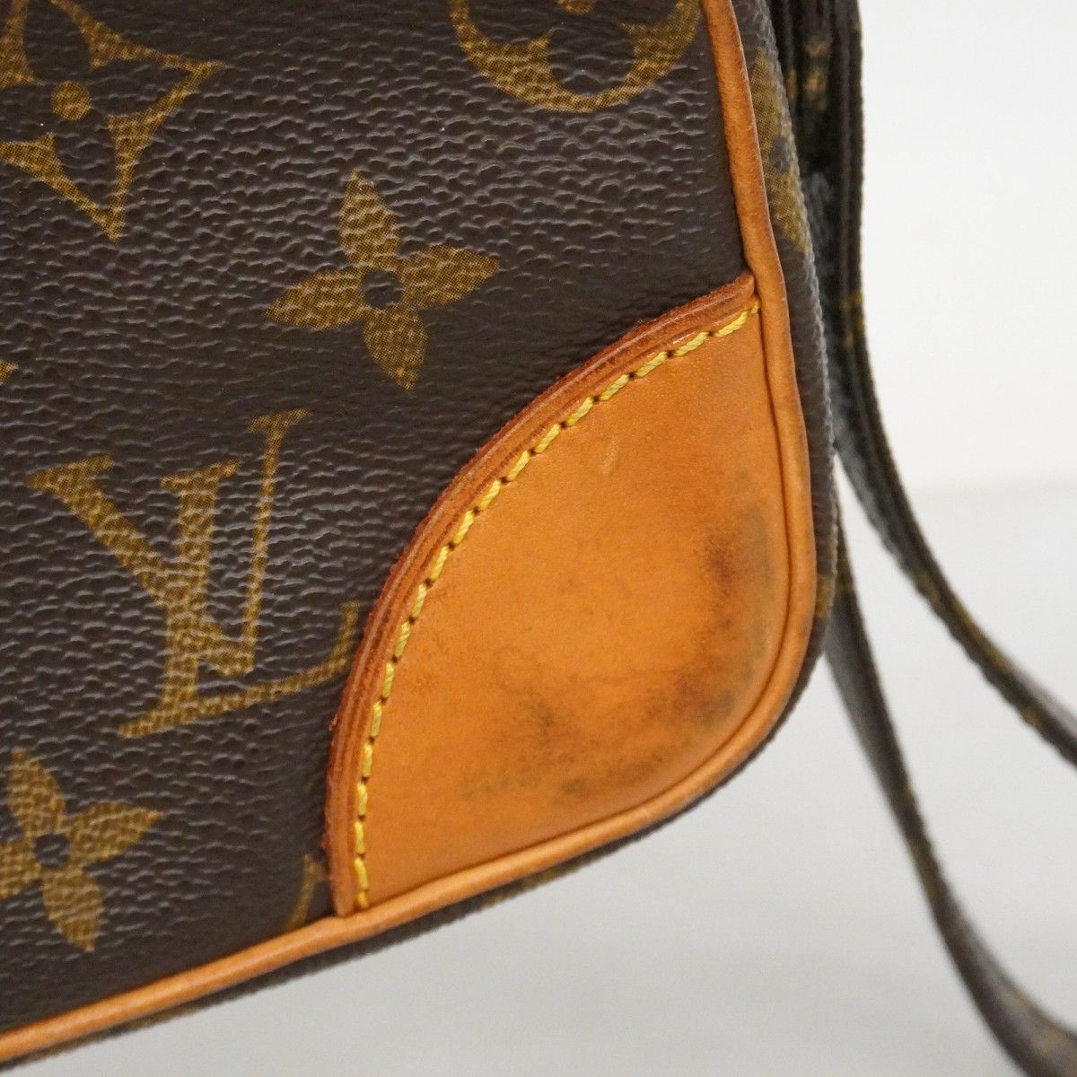 Louis Vuitton Clutch Monogram Marly Dragonne GM Brown — view 6