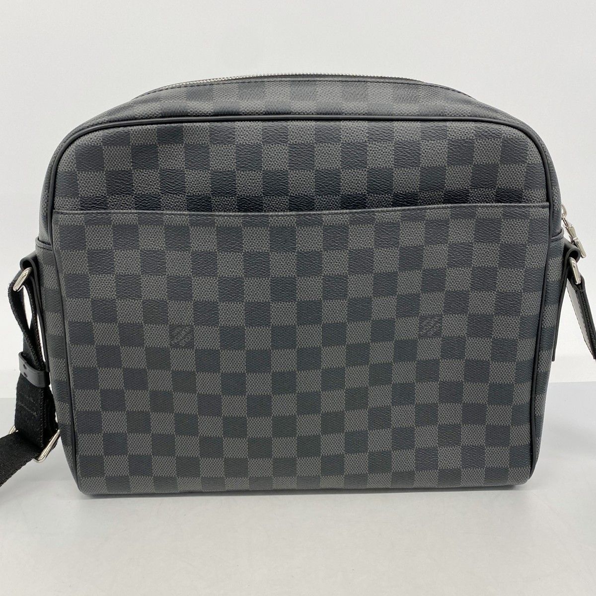 Louis Vuitton Shoulder Bag Damier Graphite Dayton MM Black — view 7
