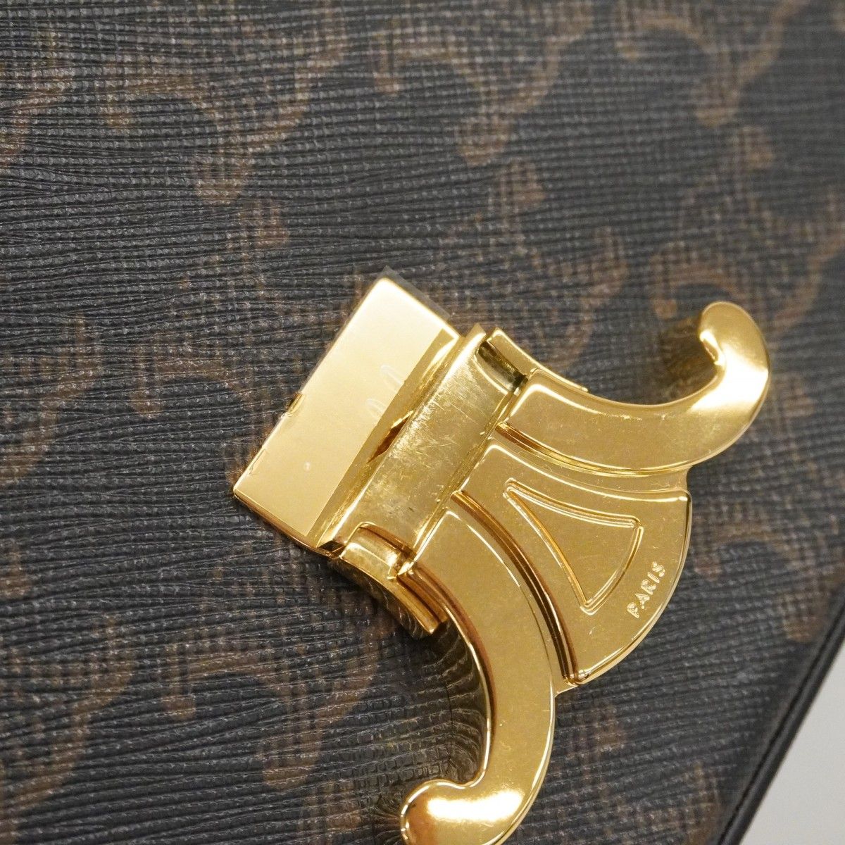 Celine Shoulder Bag Triomphe Brown Gold — view 6
