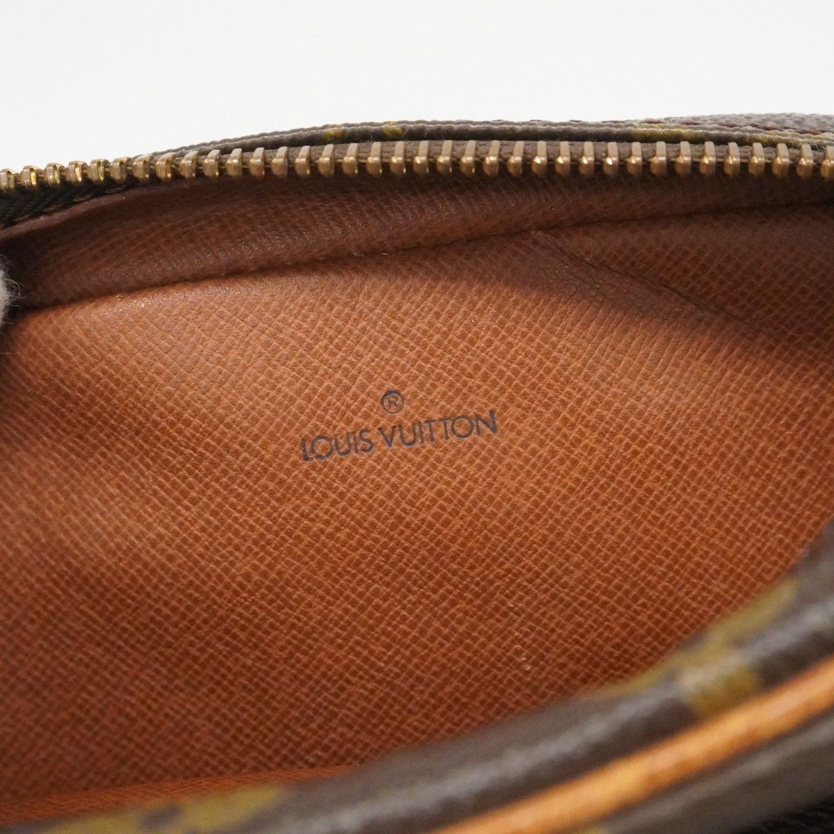 Louis Vuitton Shoulder Bag Monogram Amazon Brown — view 5