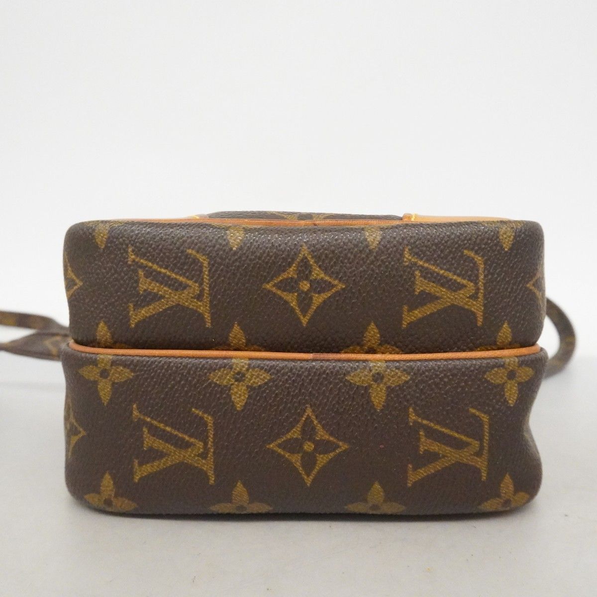 Louis Vuitton Shoulder Bag Monogram Amazon Brown — view 3