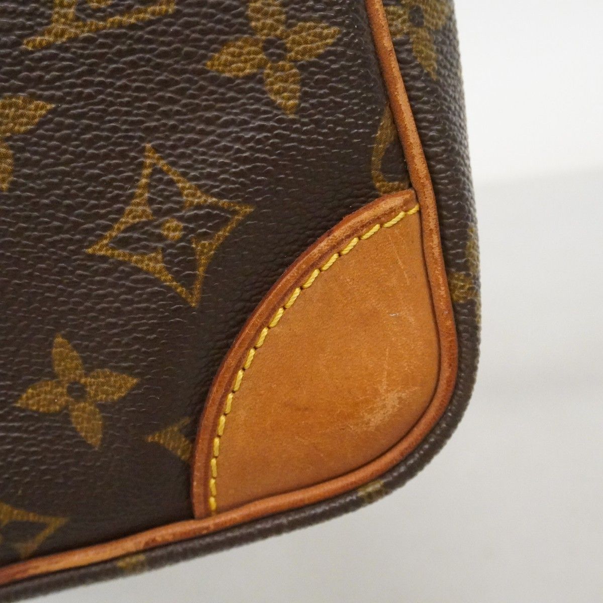Louis Vuitton Shoulder Bag Monogram Amazon Brown — view 6