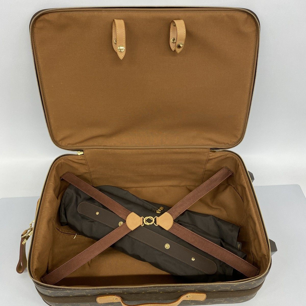 Louis Vuitton Travel Bag Monogram Pegase 55 Brown — view 4