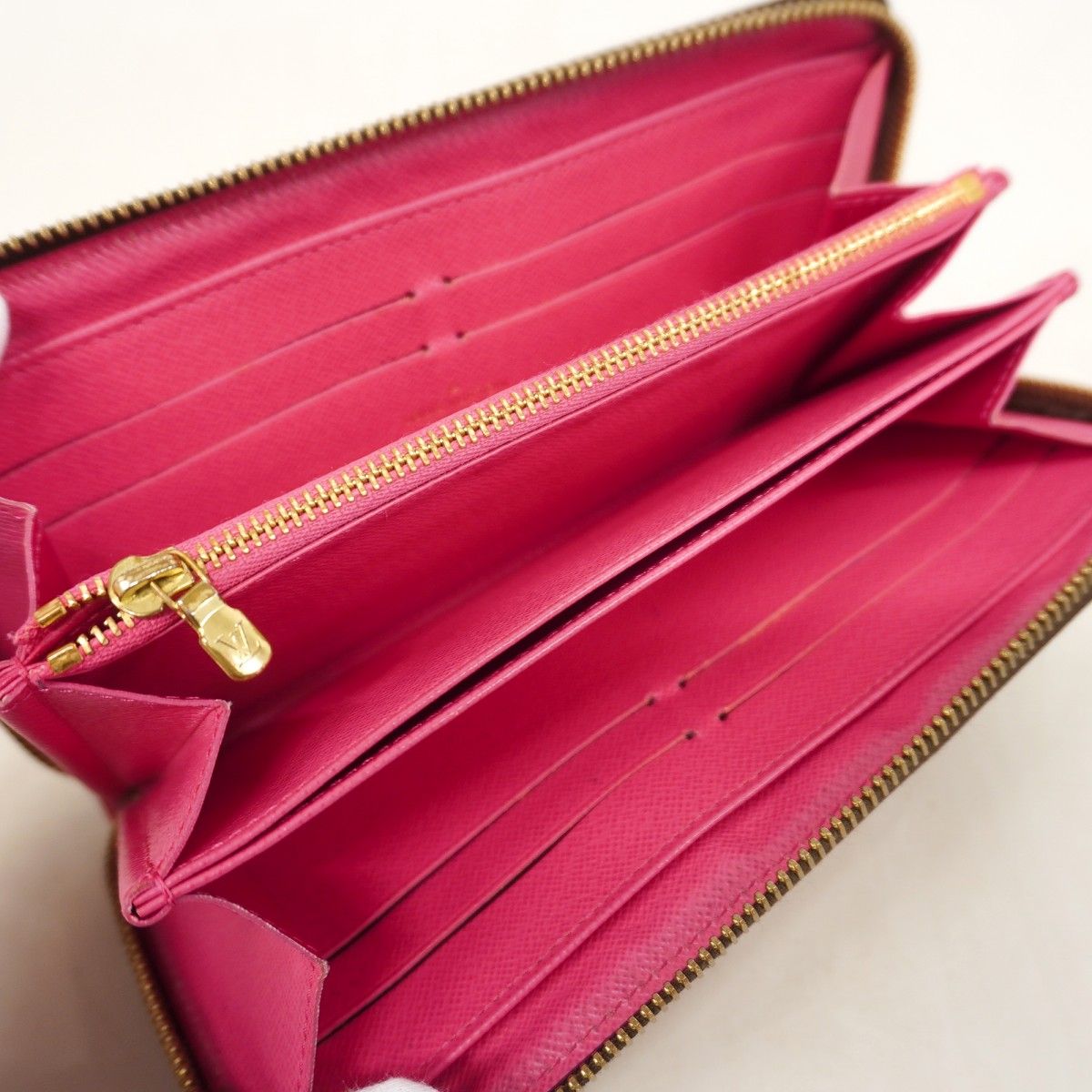 Louis Vuitton Wallet Monogram Line Zippy Guruna Dresses — view 4