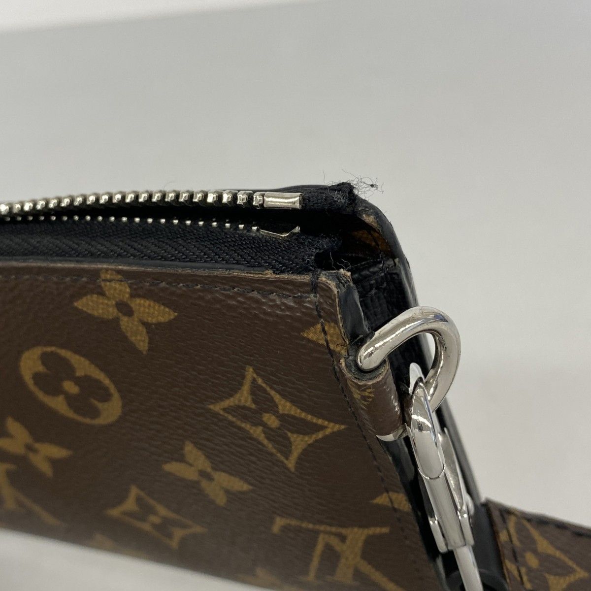 Louis Vuitton Wallet Monogram Macassar Zippy Dragonne Brown — view 9