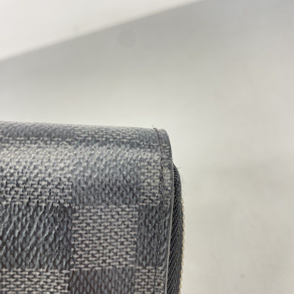 Louis Vuitton Wallet Damier Graphite Zippy Vertical Black — view 8