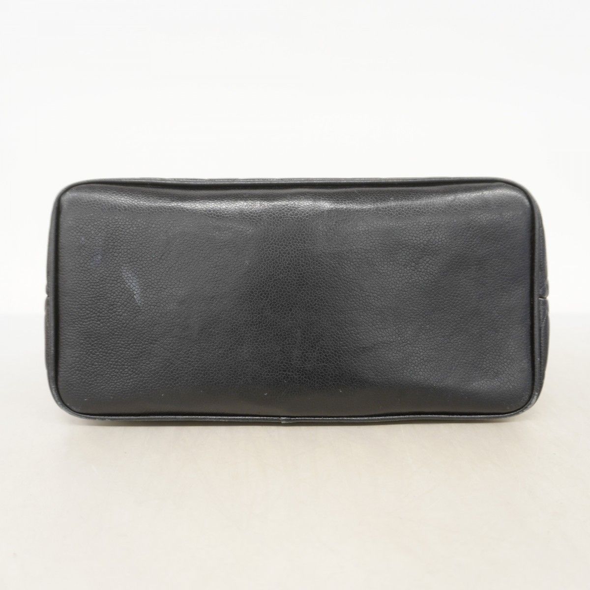 Chanel Tote Medallion Caviar Leather Black Gold — view 3