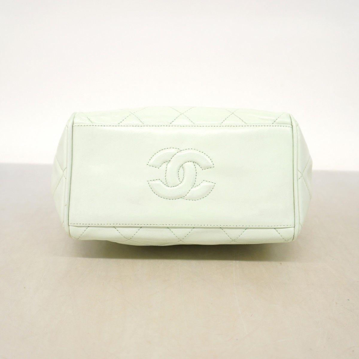 Chanel Shoulder Bag Quilted Lambskin Pale Green Gold — view 3