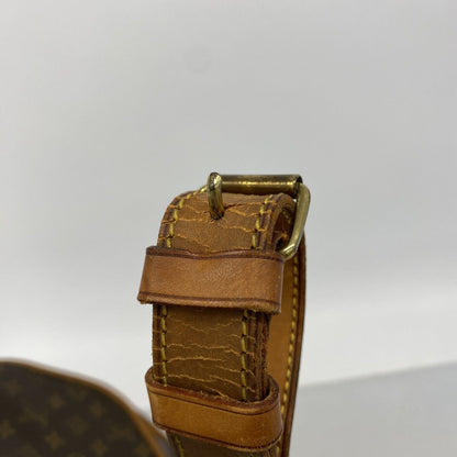 Louis Vuitton Shoulder Bag Monogram Saumur 35 Brown — view 9