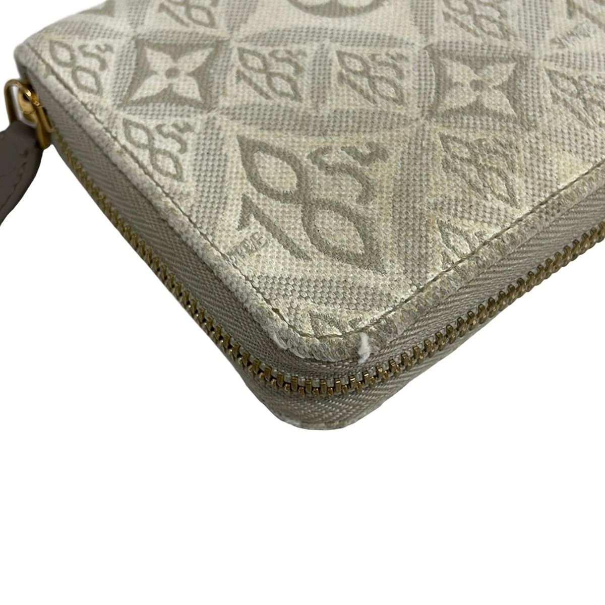 Louis Vuitton Wallet Since Zippy Ecru Beige — view 8