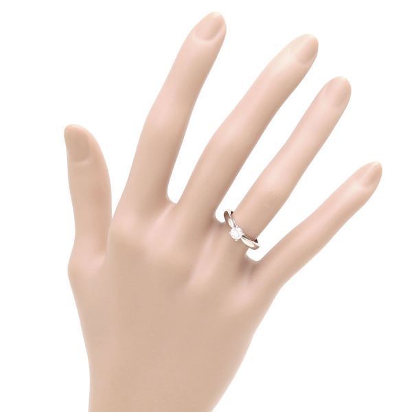 Van Cleef & Arpels Bonne Solitada Earrings — view 7