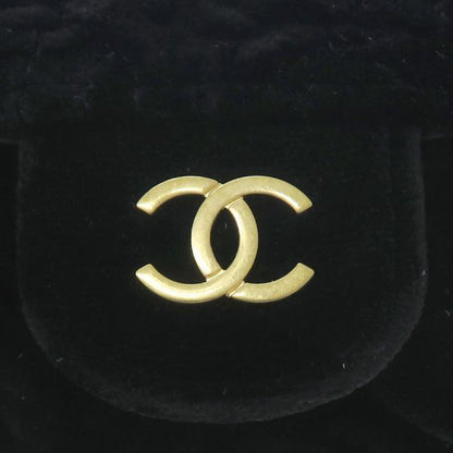 Chanel Camellia Chain Messenger — view 8