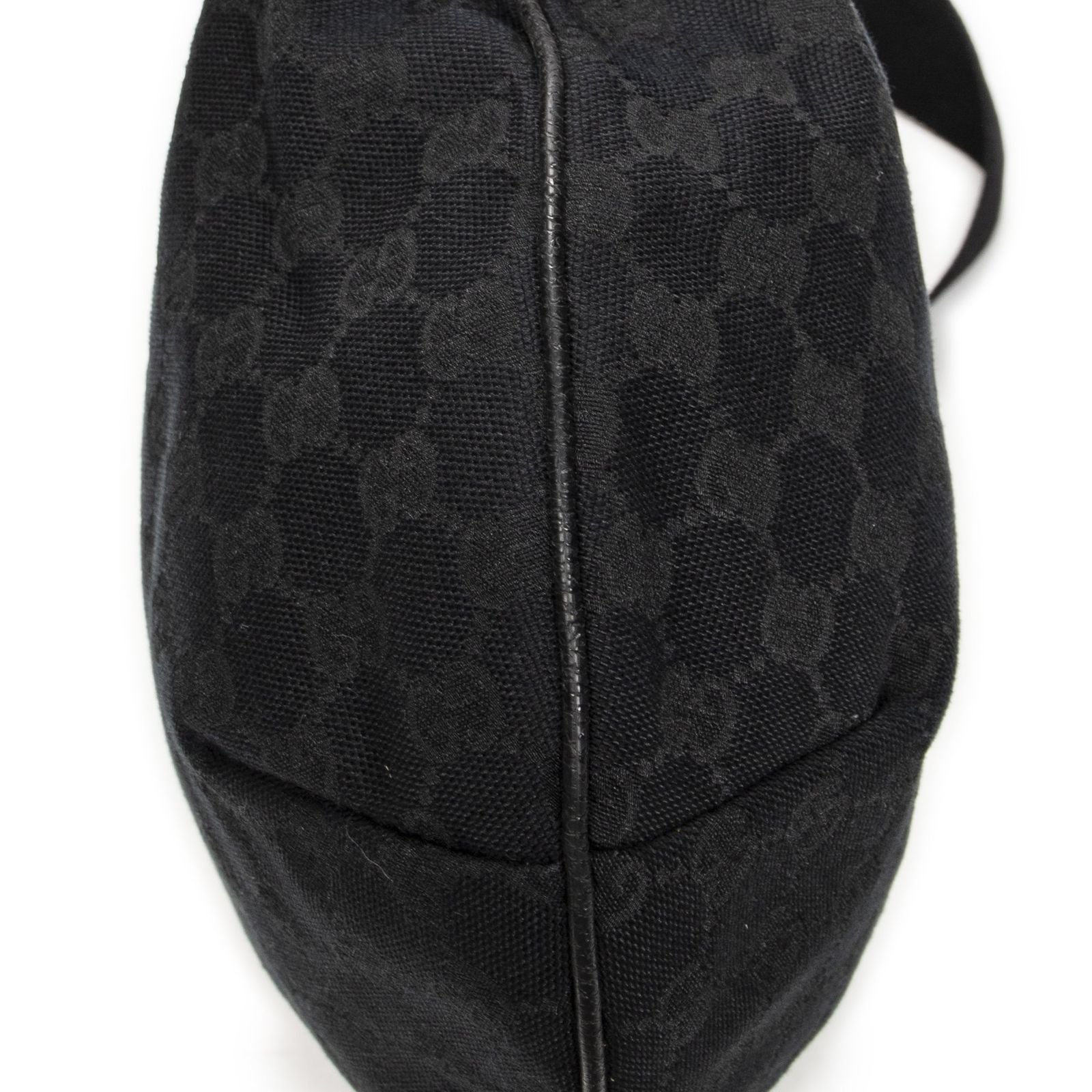 Gucci Half Moon Zip Messenger Black GG Canvas — view 8
