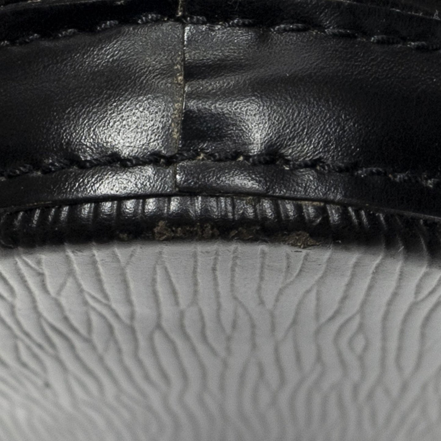 Louis Vuitton Saint Jacques Black Epi Messenger — view 8